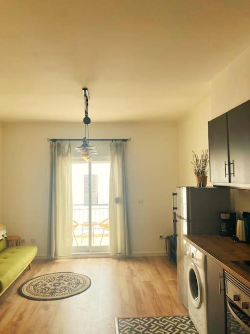 Nice View Apartment In The City Center Fuzeta Exteriör bild
